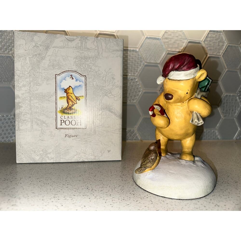 Charpente Disney Winnie the Pooh Santa Christmas Figurine With Candy Little Bird